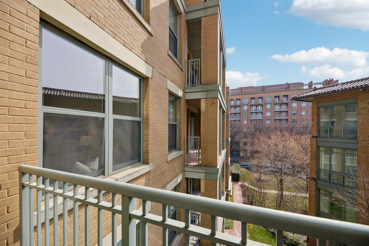 Unit 530 | The Columbia Residences