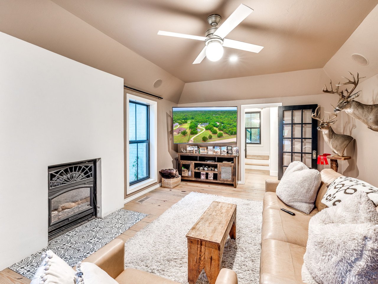 LISTING OF THE WEEK • OKLAHOMA LUXURY  Five Acres. Four Bedrooms. Zero Compromises - 13500 Three Oaks Dr Jones, Oklahoma - Wyatt Poindexter - The Agency Oklahoma 