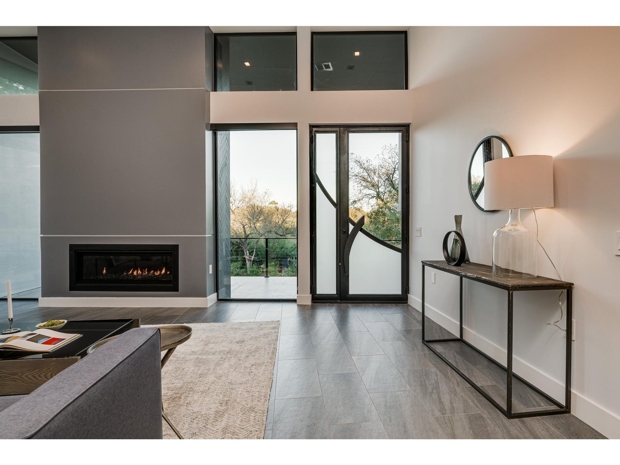 New Construction Luxury Lease in Central Austin with Guest House