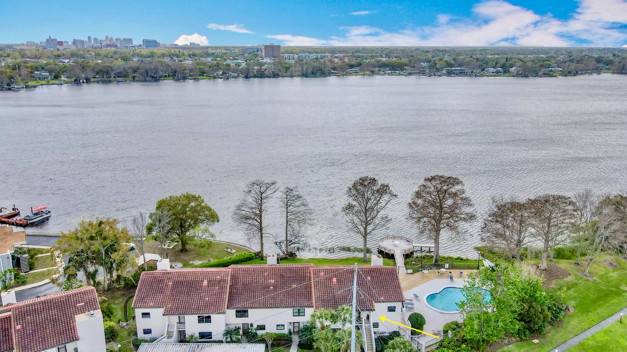 Luxury Lakefront Winter Park Condominium for Lease
