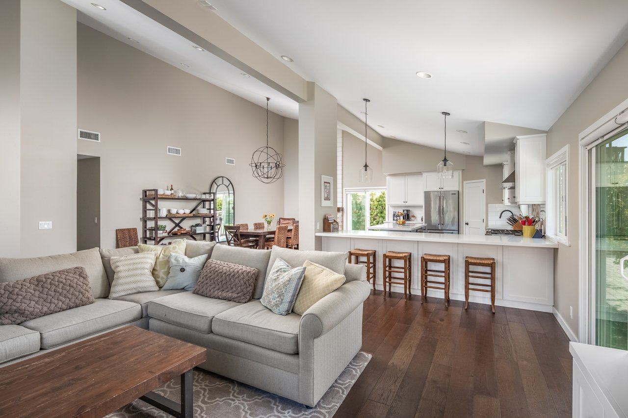1002 Guildford Ct