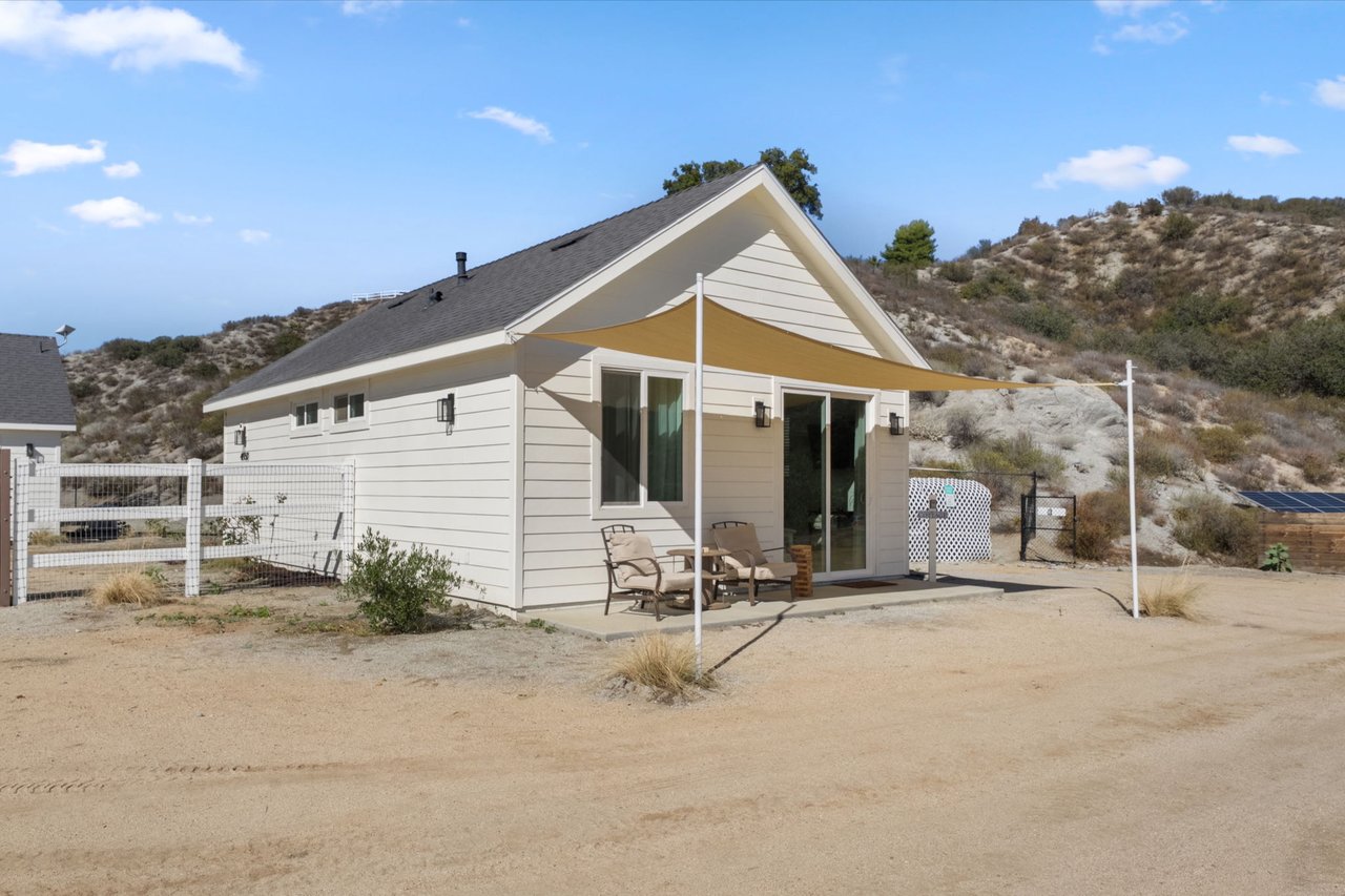 41950 Calle La Escondida