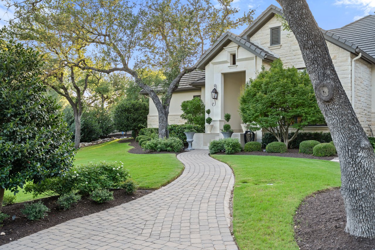 8328 Calera Dr