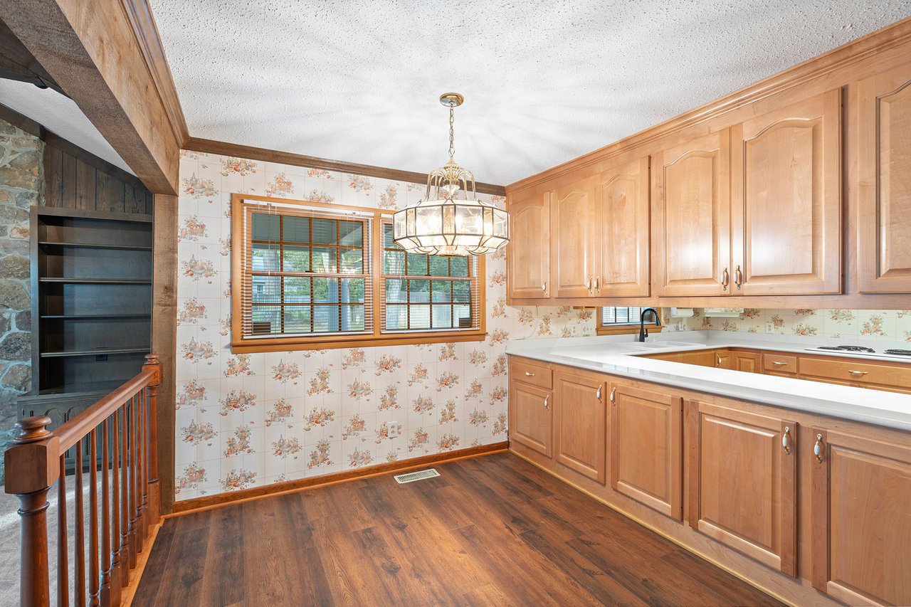 Huntsville Gem: Vintage Charm & Mountain Views