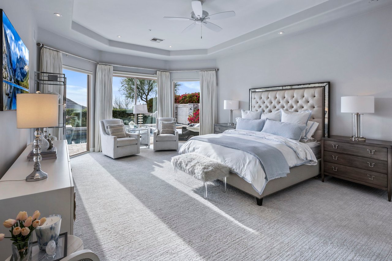 11129 E JUAN TABO Road