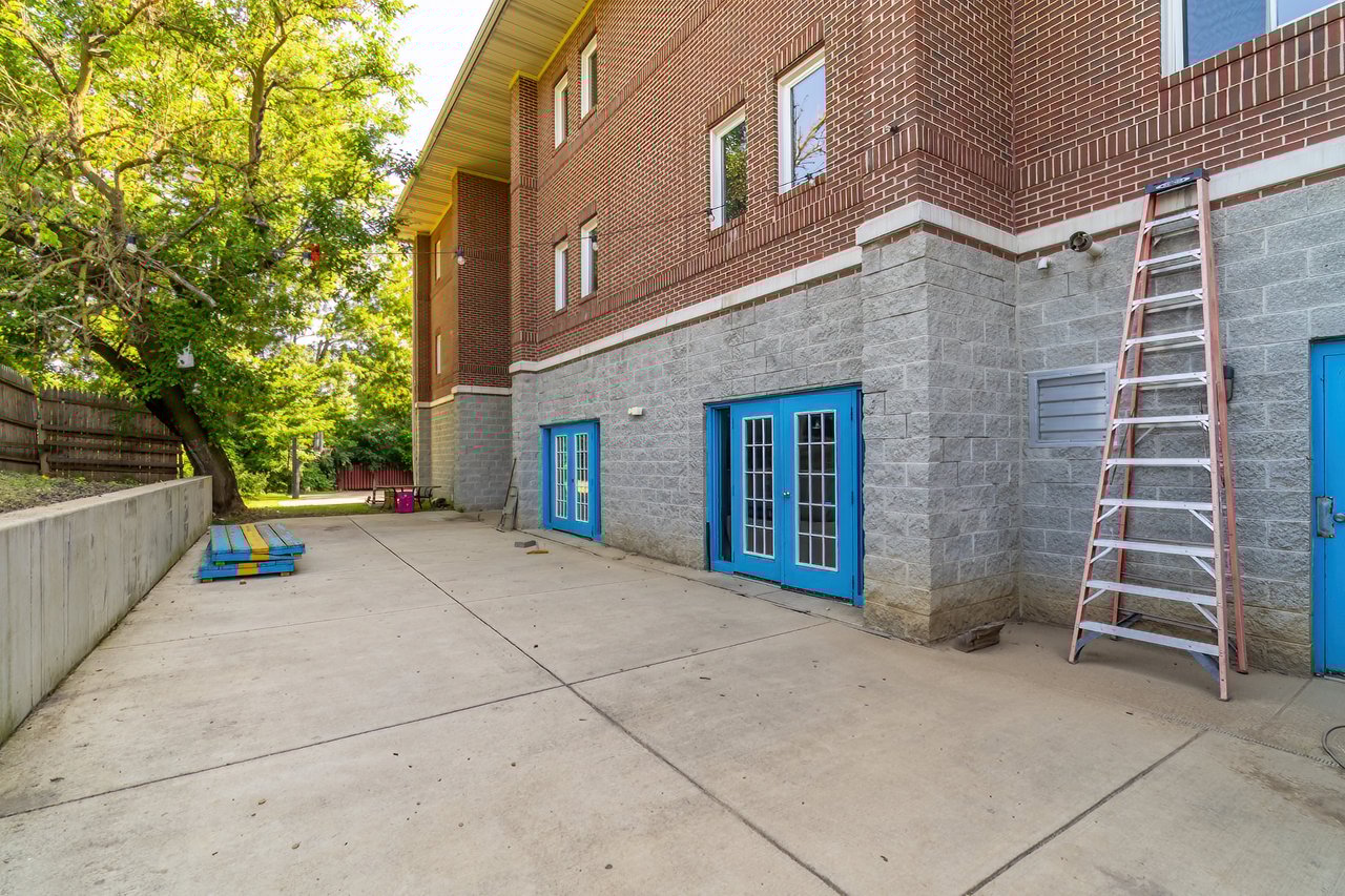 Ball State Greek House Goes to Public Auction