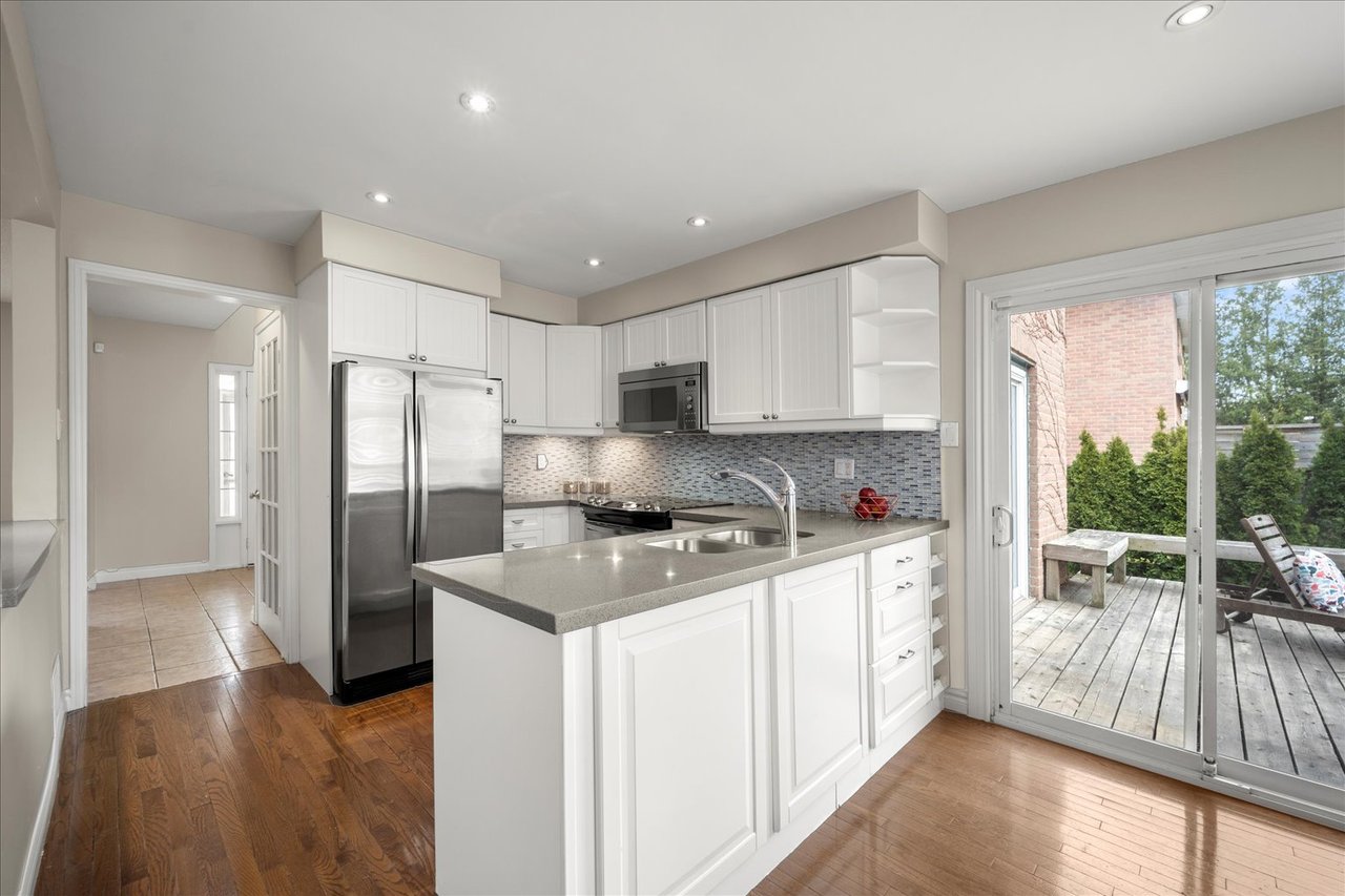 438 Claremont Cres
