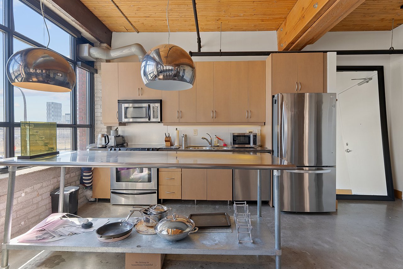 68 Broadview Ave S Unit: 203