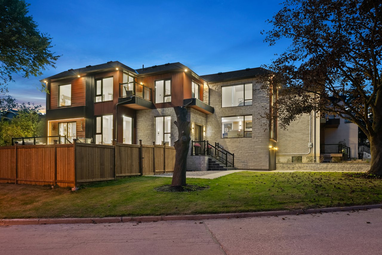 44 Sunnypoint Crescent