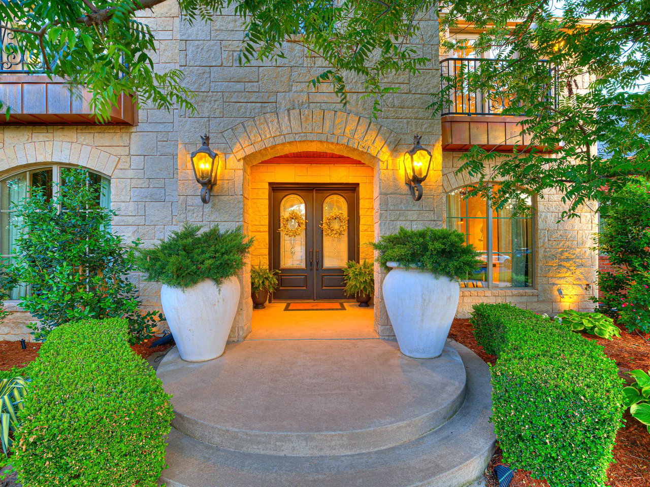 Listing of the Week: The Home That Has Everything 8316 NW 125th Street, Oklahoma City | Gated Cobblestone Community - Wyatt Poindexter - The Agency OKC