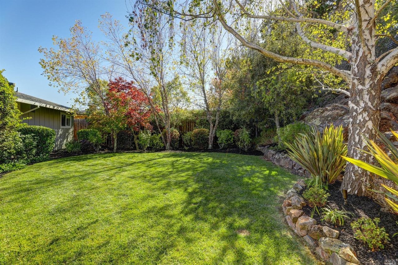 151 Fernwood Dr