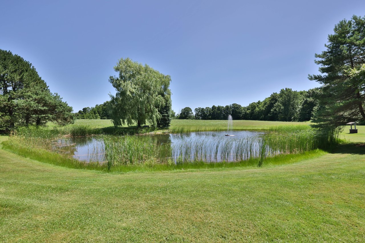 1270 1 Side Road, Burlington
