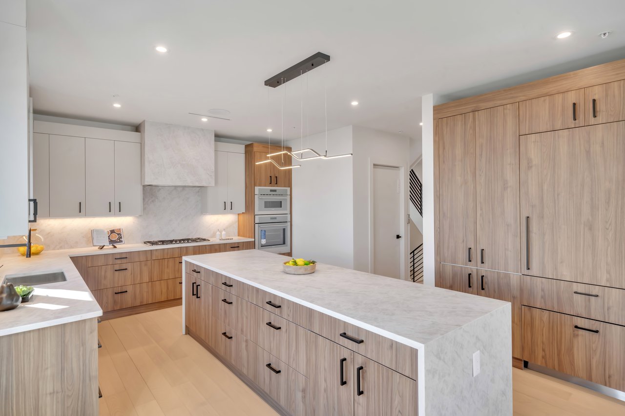 2220 Mackay Avenue B