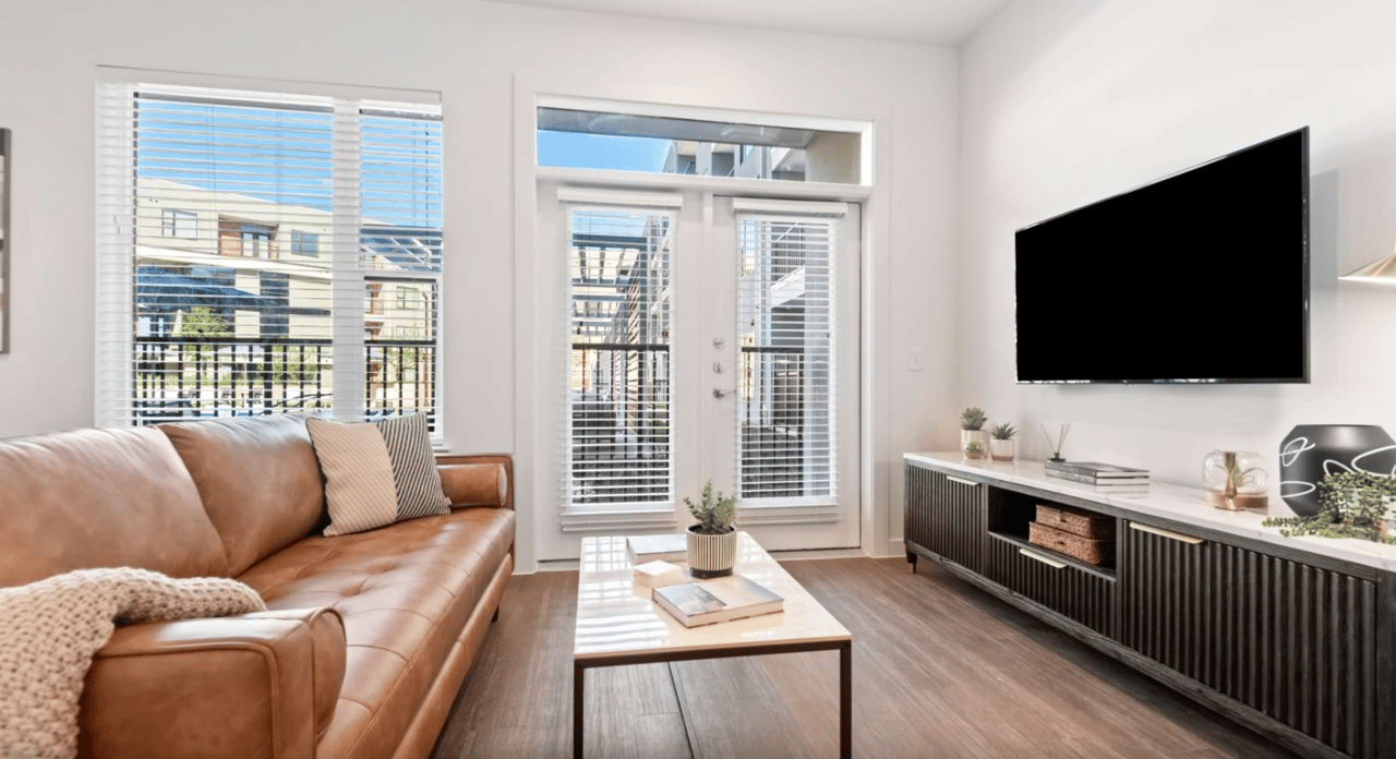 Lease today-Live up to 8 weeks for FREE!