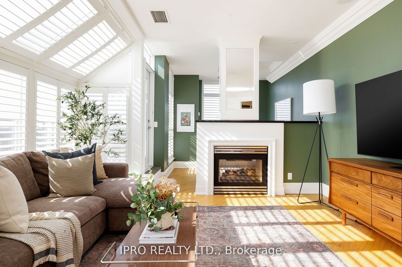 BOUTIQUE LIVING 