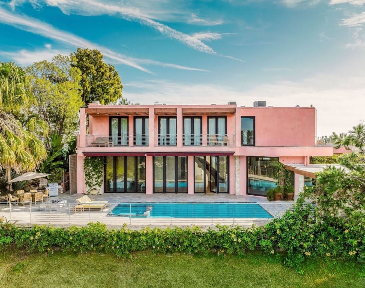 1111 Bel Air Pl, Los Angeles, CA 90077