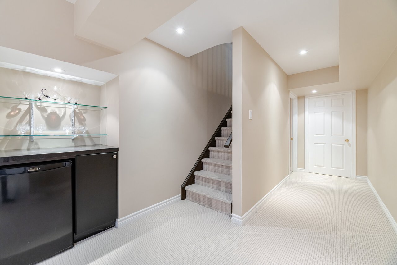 12-2140 Turnberry Rd