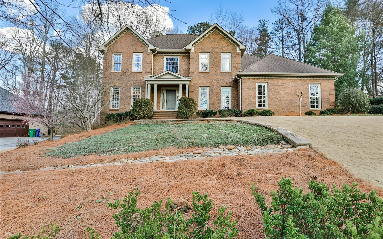 3896 Downing Lane NE, Brookhaven, GA: Elegance in Every Detail
