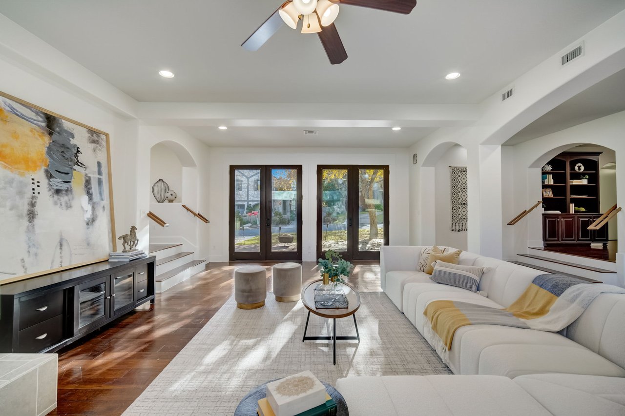 1411 Burford Pl