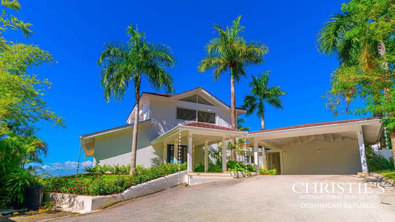 Luxury Ocean View Villa in the Puerto Bahía Resort Community