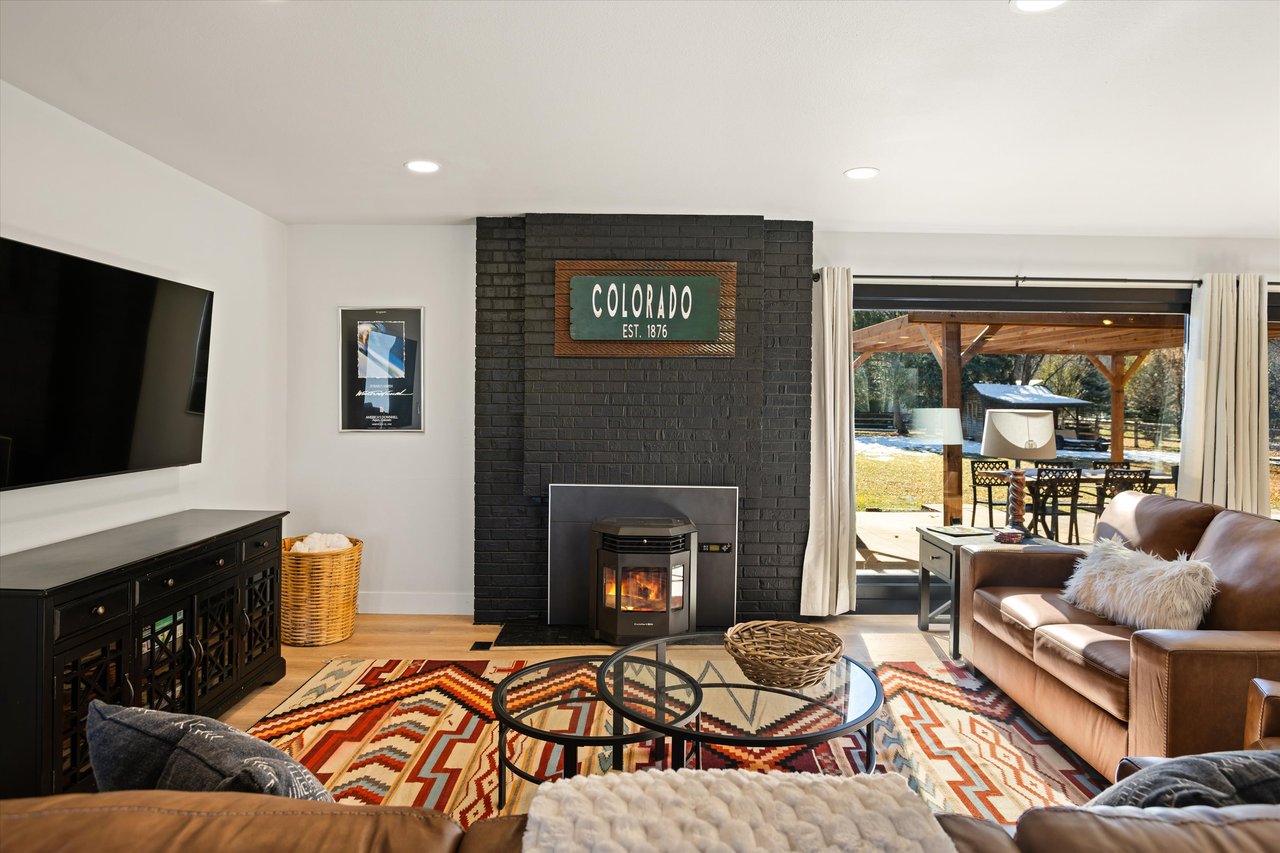 Beautifully Remodeled Home in the Heart of the Valley