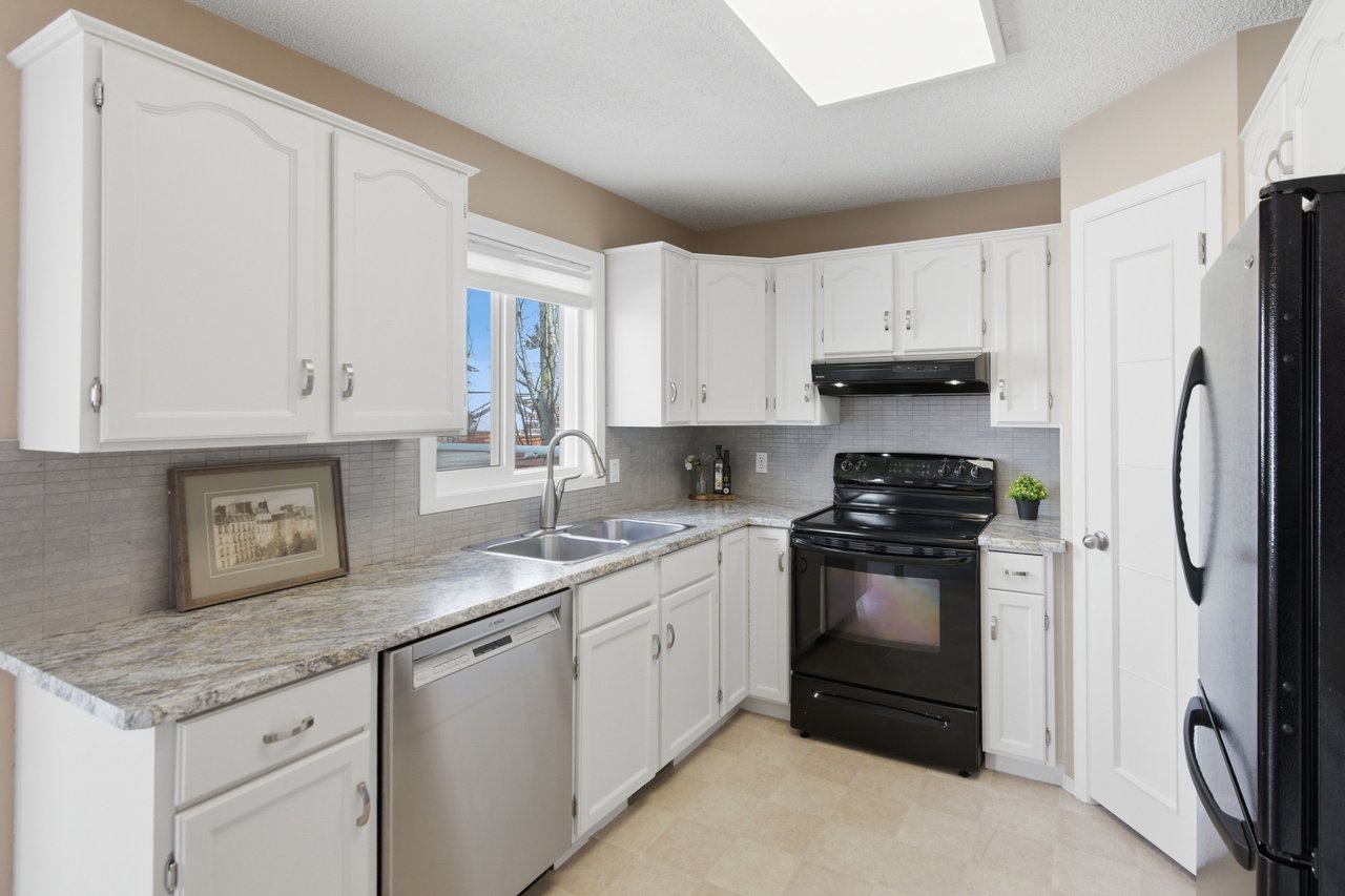 88 Sunmeadows Road SE