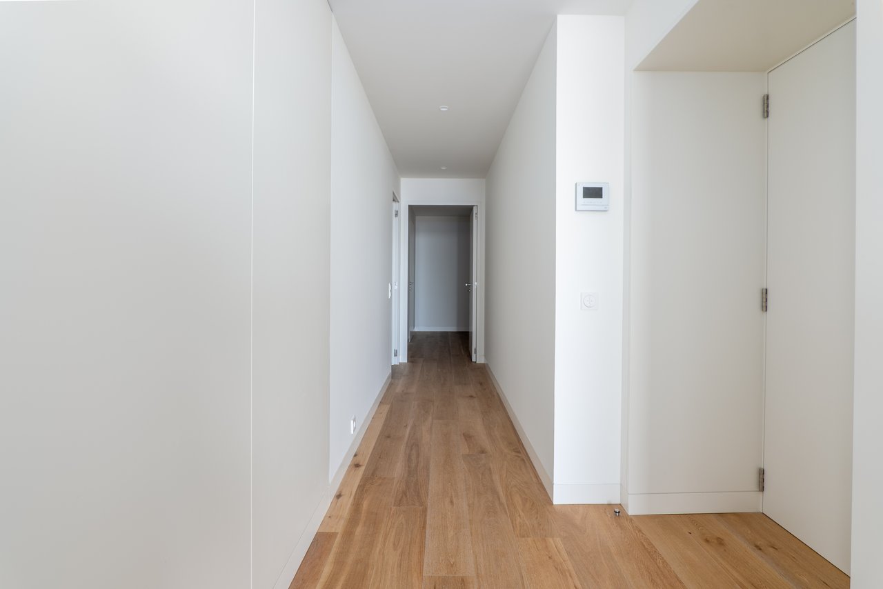 3-Bedroom Apartment with Panoramic Ocean & River Views in the iconic Foz do Douro's New Landmark - Miramar Tower 