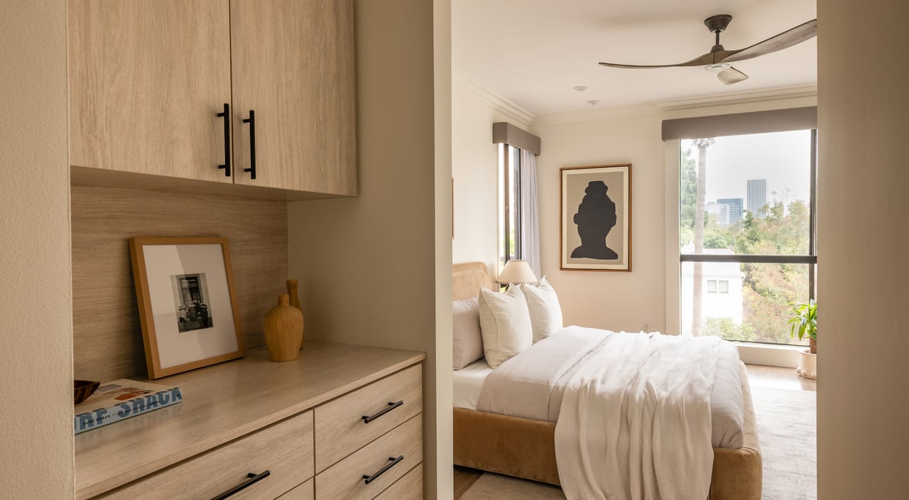 235 S Tower Dr Unit: 301, Beverly Hills 