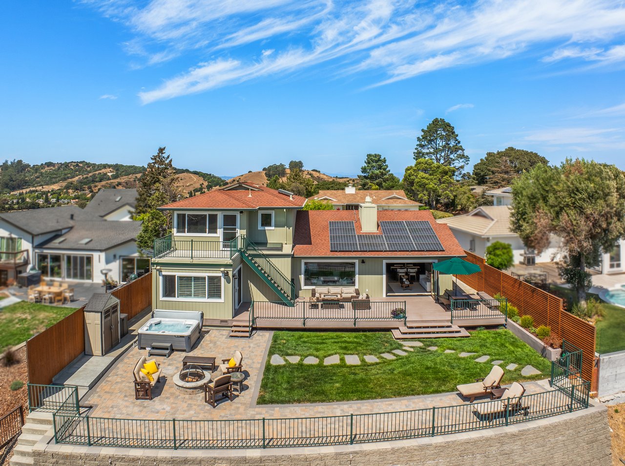Sunny View Residence in Peacock Gap