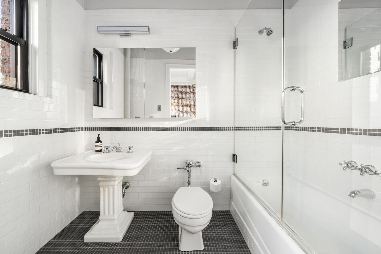 302 West 86th Street 