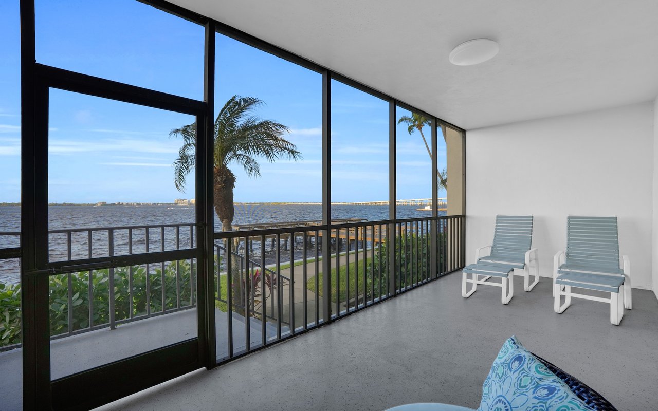 1925 Clifford St #1102