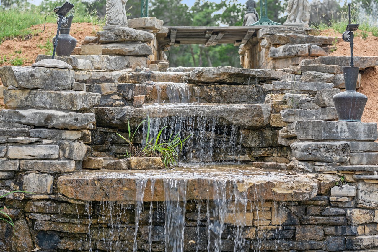 32 Acre Estate