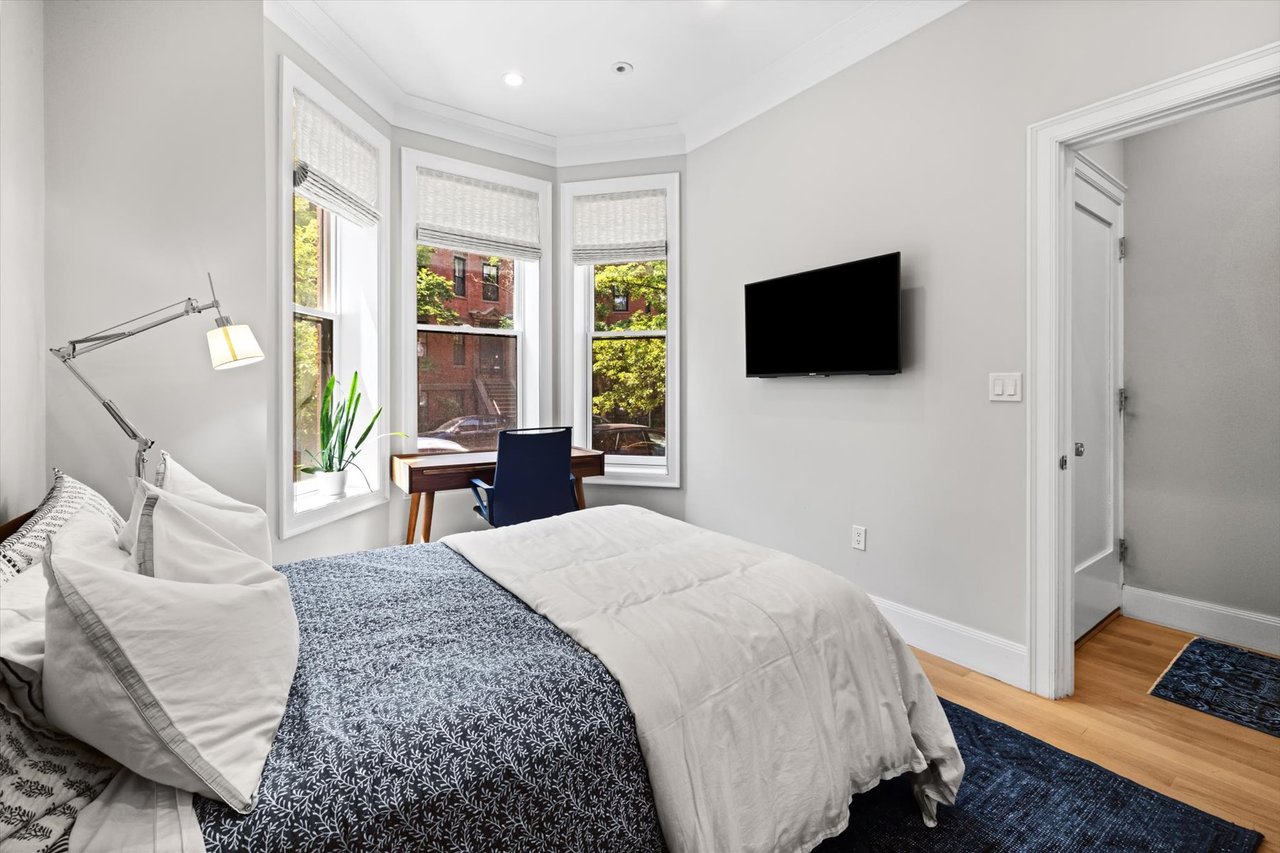11 Claremont Park, Unit 1