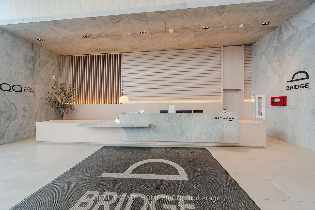 PENTHOUSE BY THE BEACHES 