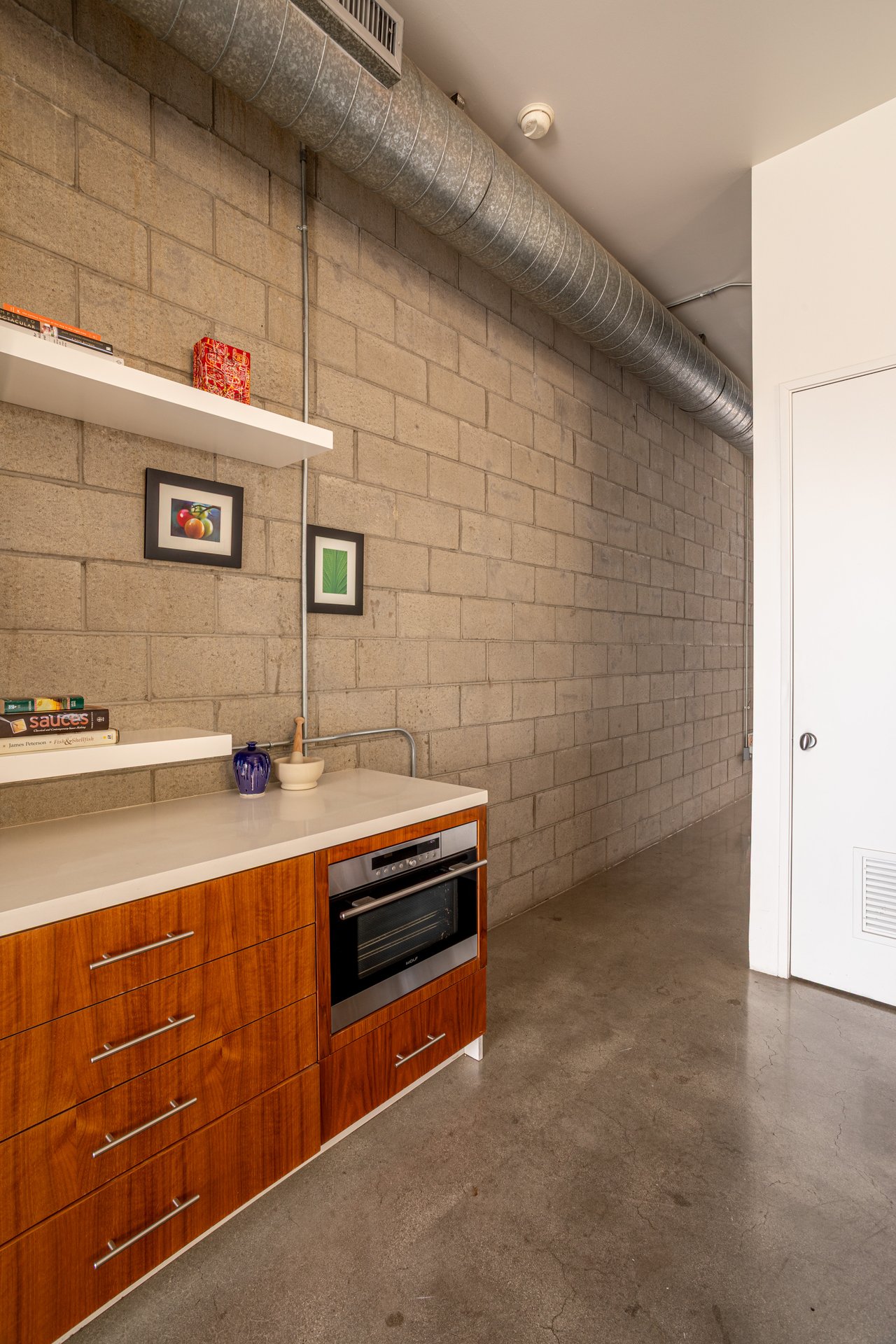 1534 17th St Unit: 105, Santa Monica