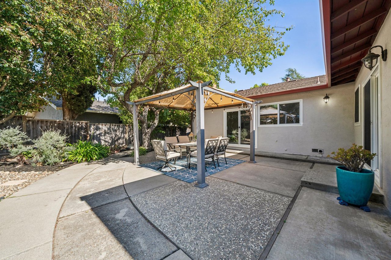 7403 Hillsdale Dr, West Pleasanton