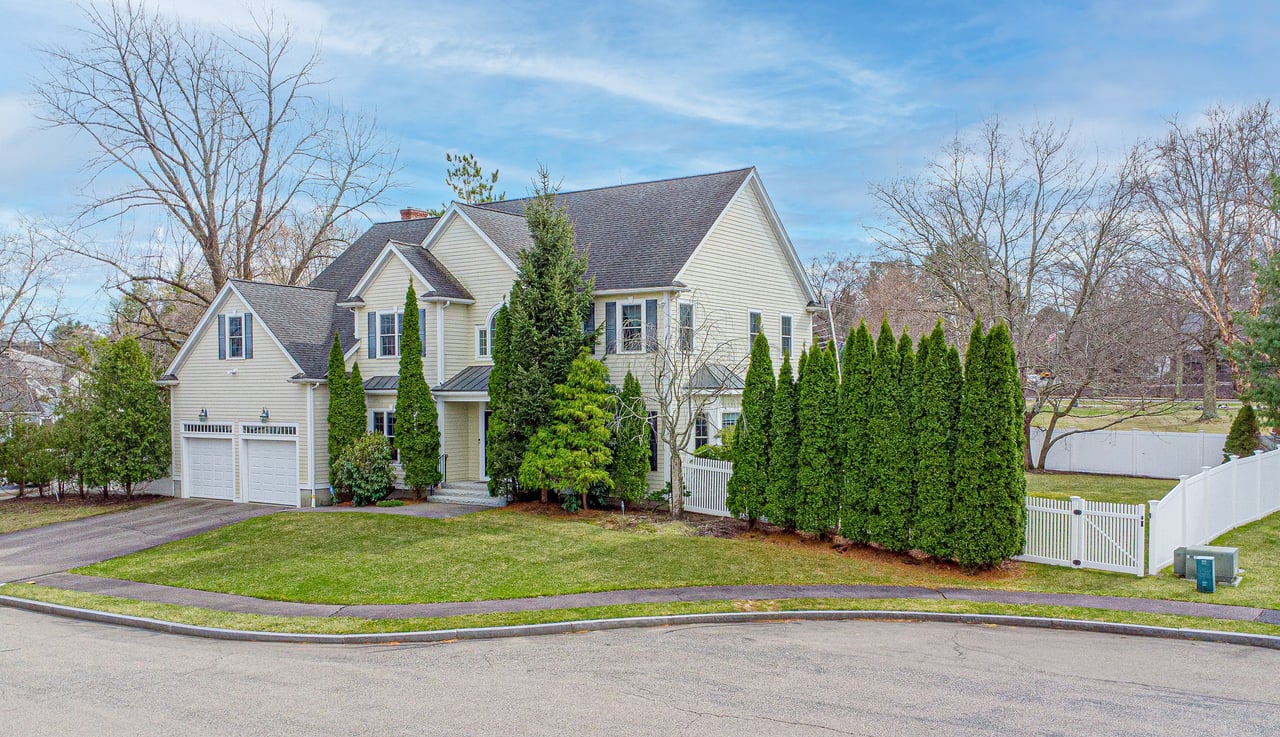 7 Jenna Circle Needham