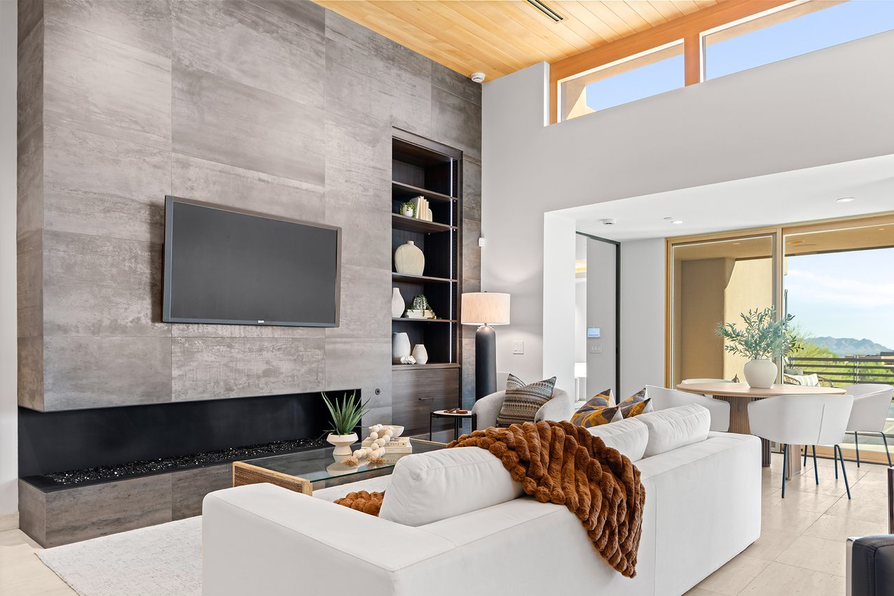 40041 N 111TH Place 44