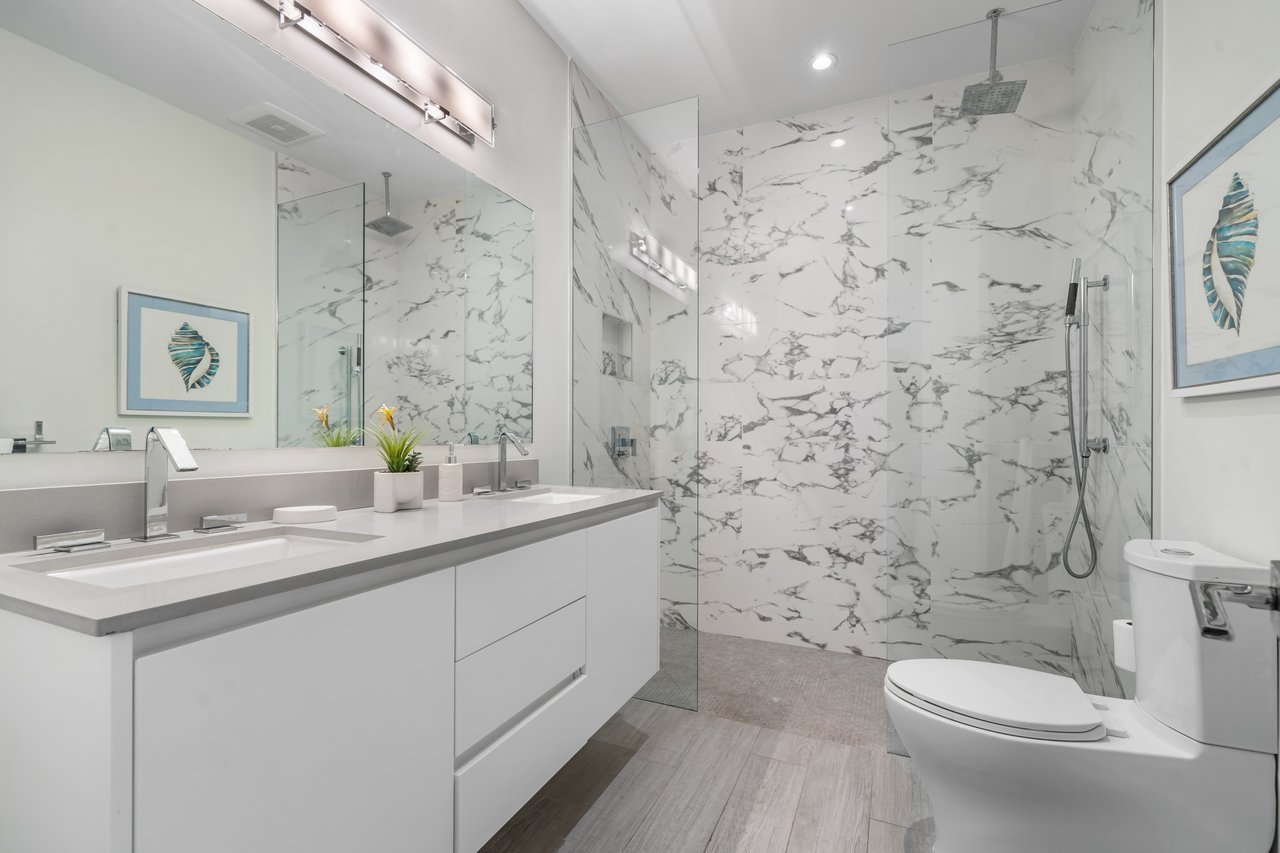 Penthouse 9 - Thirty Six