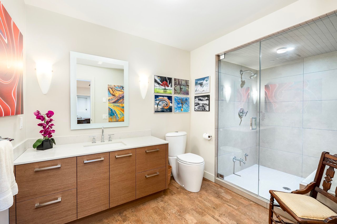 389 MOYNE DR