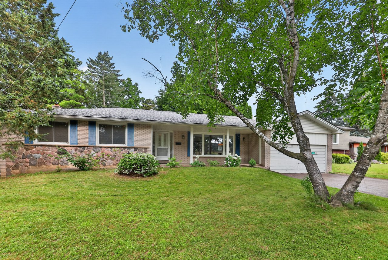 975 Cresthampton Lane