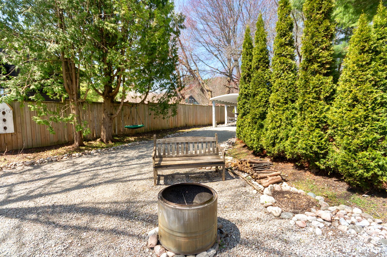 604 CHAMPLAIN Road