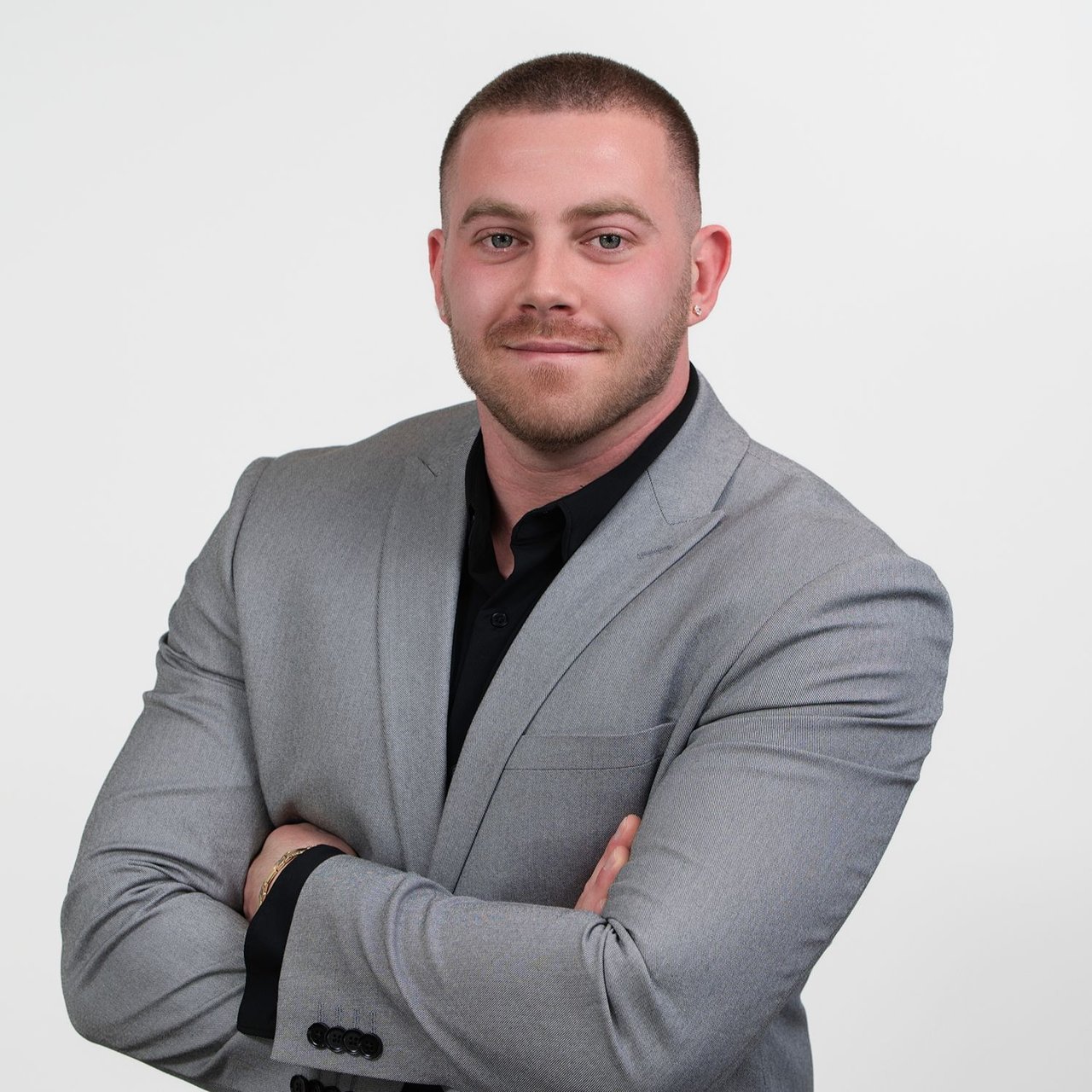 Henry Rowe Oxford, MA Real Estate Agent Headshot