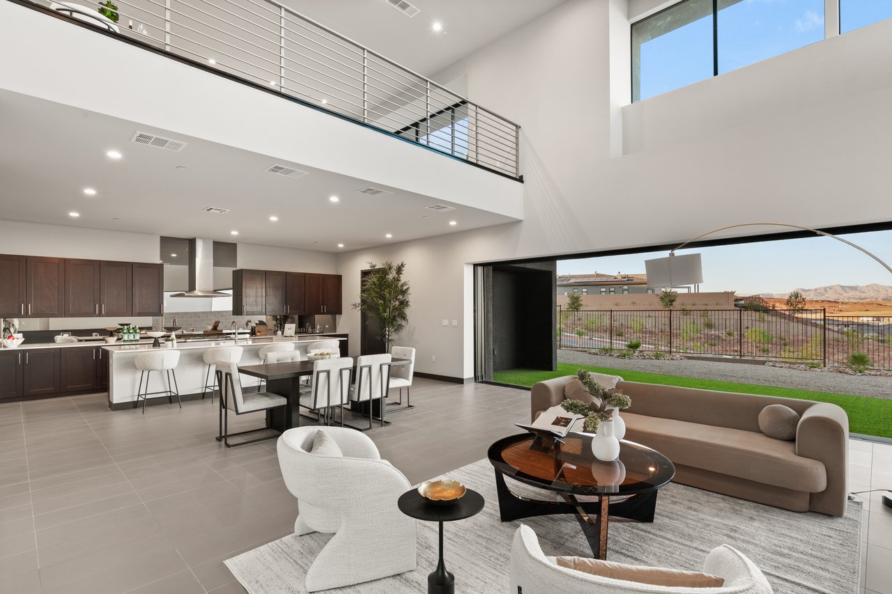 36 Rainbow Point Place