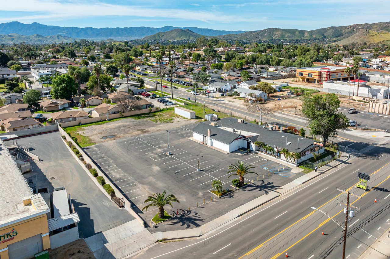 10390 Arlington Ave – Ground Lease Opportunity