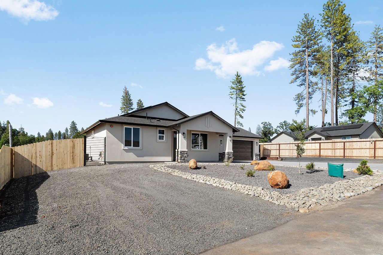 1585 Lilac Way