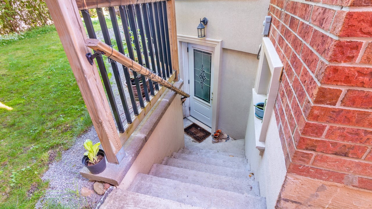 149 Roseborough Crescent