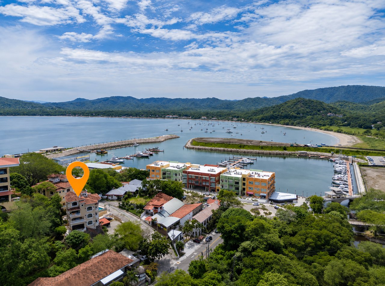 Flamingo Marina Real 11 – Move-in Ready Condo Steps from Flamingo Beach   