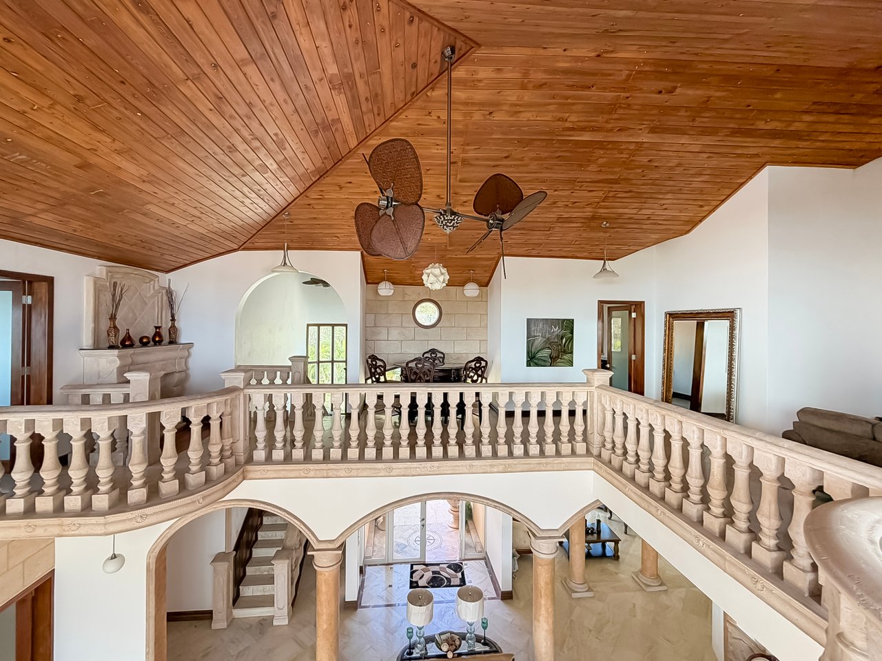 565 Parham Town 7 Bedroom Villa