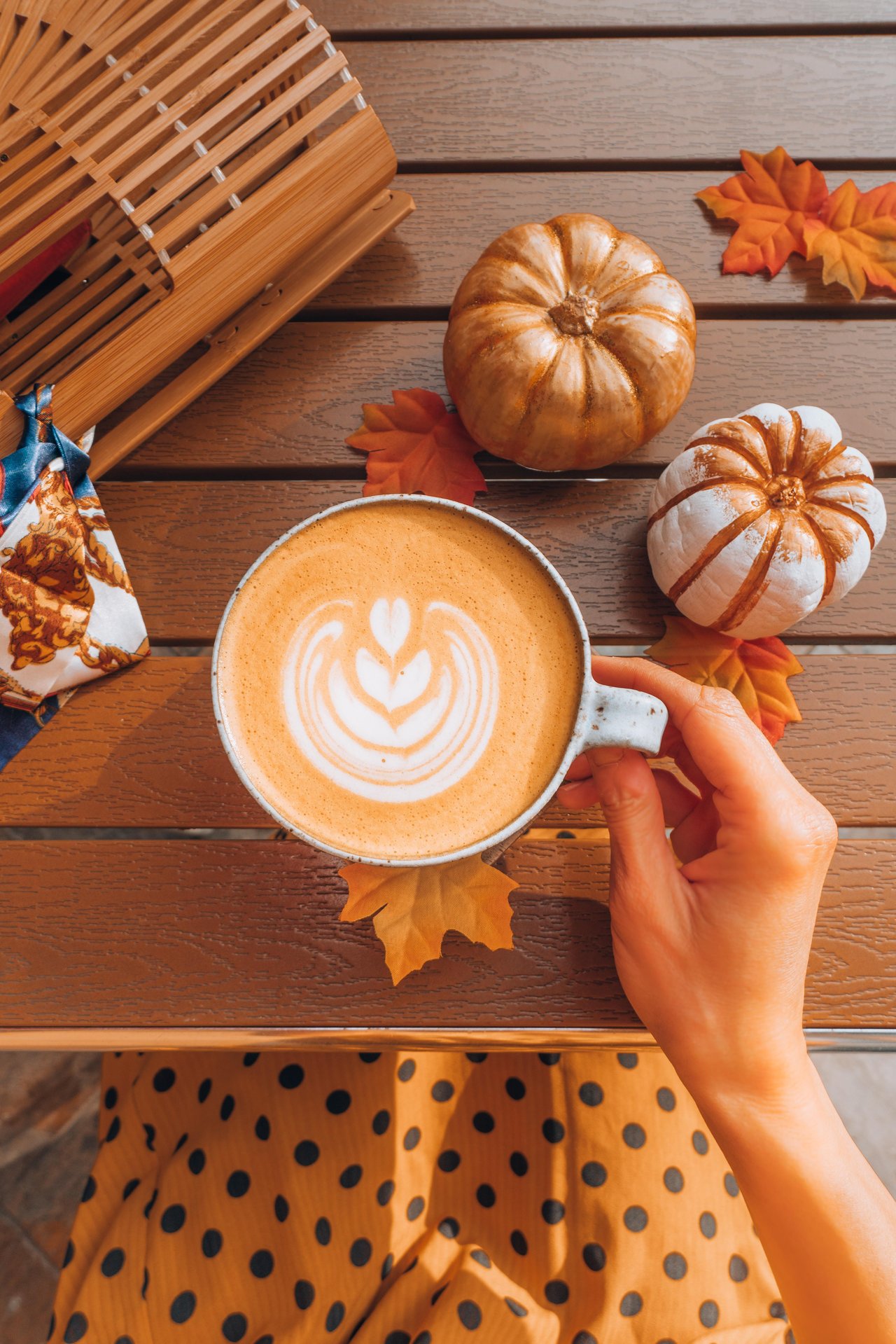 Pumpkin spice latte with cinnamon for fall in Tampa Bay